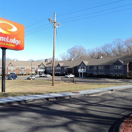 Econo Lodge Inn & Suites Groton Extérieur photo